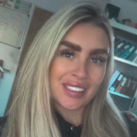 Arweinydd Cylch Talysarn - Natalie Phillips