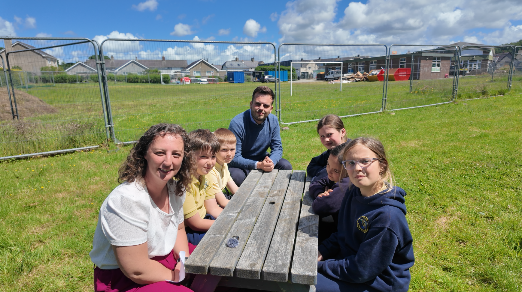 Ysgol Bontnewydd pupils with local member and cabinet member